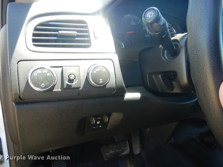 image for item DG5985 2013 Chevrolet Suburban K2500  SUV