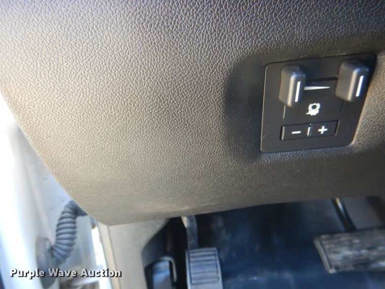 image for item DG5985 2013 Chevrolet Suburban K2500  SUV