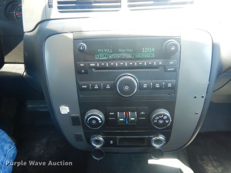 image for item DG5985 2013 Chevrolet Suburban K2500  SUV