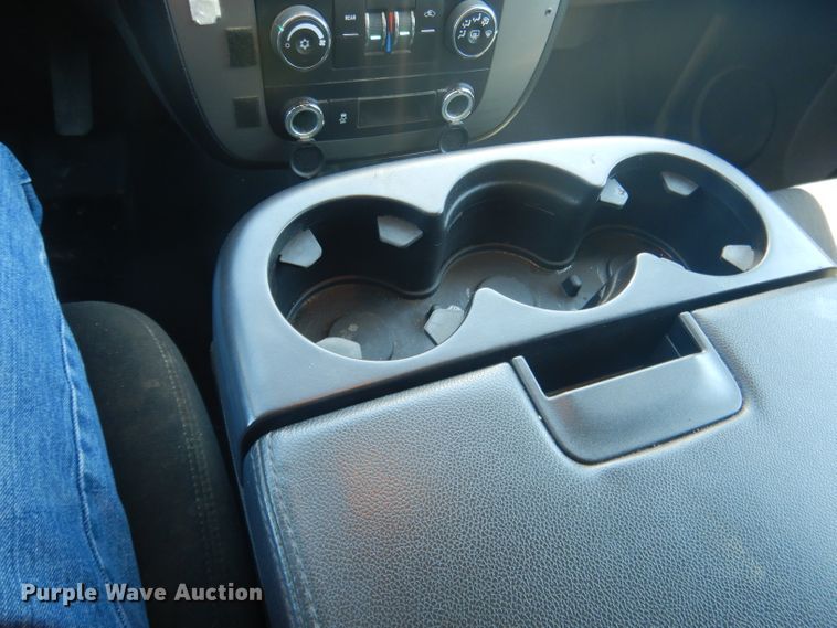 image for item DG5985 2013 Chevrolet Suburban K2500  SUV