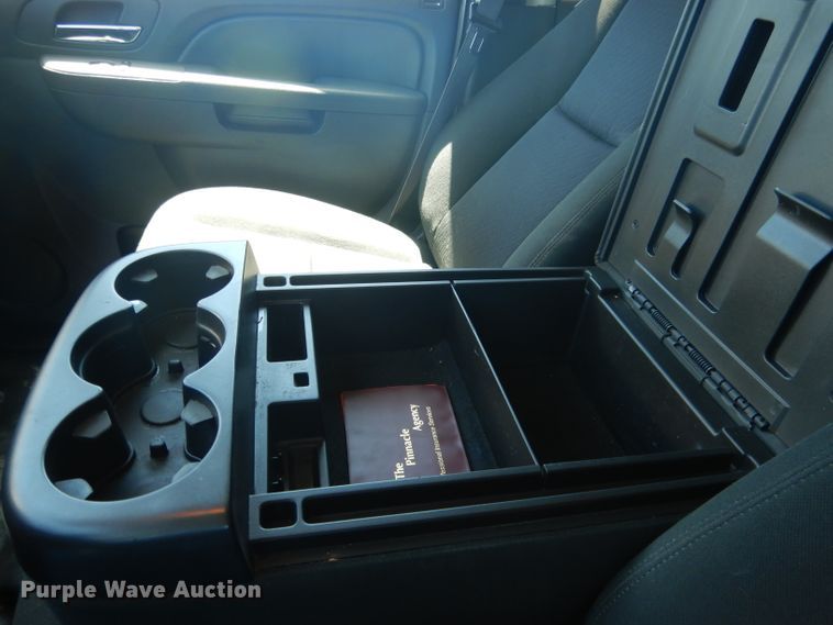 image for item DG5985 2013 Chevrolet Suburban K2500  SUV