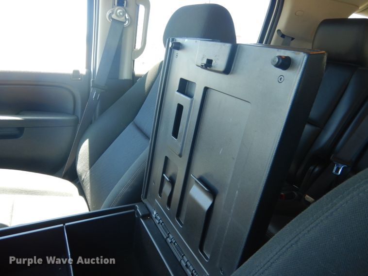 image for item DG5985 2013 Chevrolet Suburban K2500  SUV