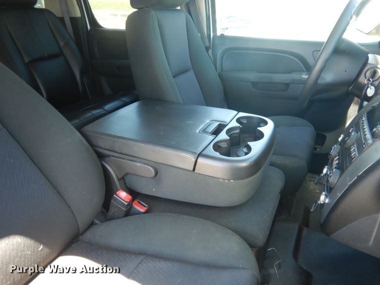 image for item DG5985 2013 Chevrolet Suburban K2500  SUV