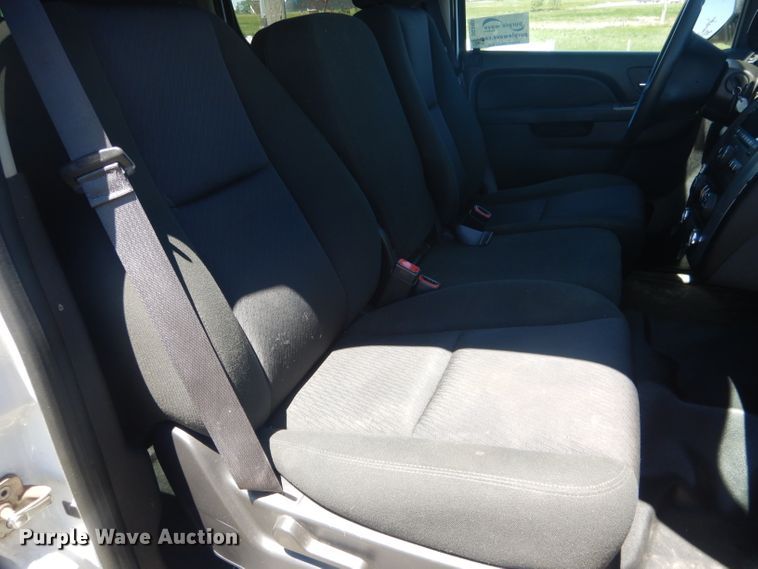 image for item DG5985 2013 Chevrolet Suburban K2500  SUV