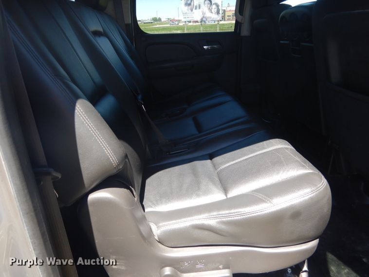 image for item DG5985 2013 Chevrolet Suburban K2500  SUV