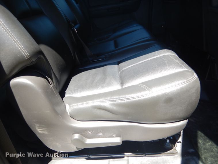 image for item DG5985 2013 Chevrolet Suburban K2500  SUV