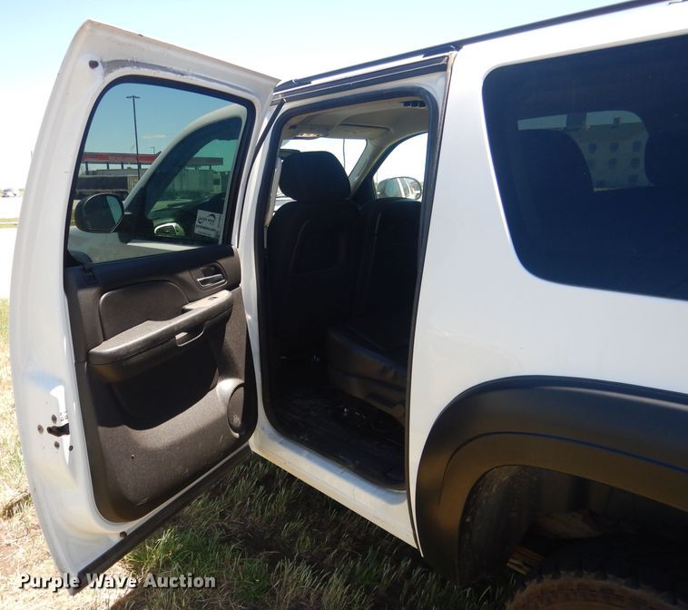 image for item DG5985 2013 Chevrolet Suburban K2500  SUV