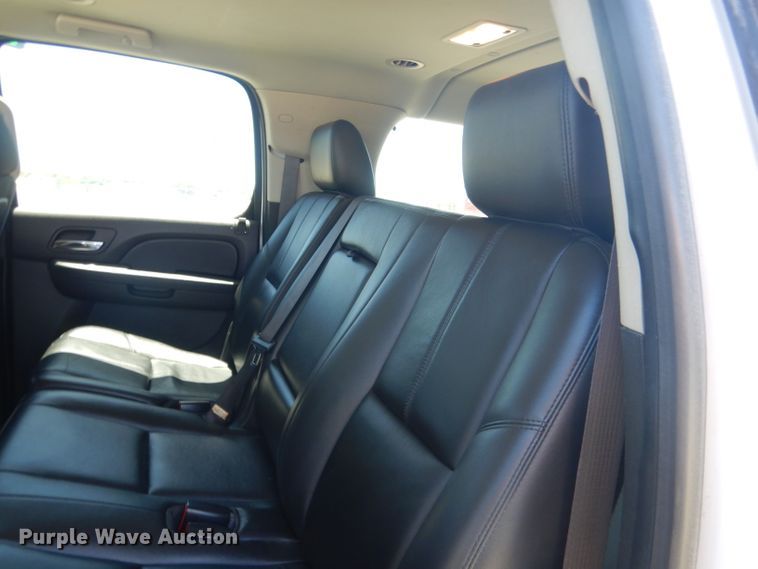 image for item DG5985 2013 Chevrolet Suburban K2500  SUV