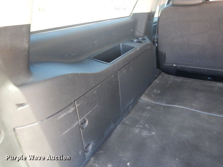 image for item DG5985 2013 Chevrolet Suburban K2500  SUV