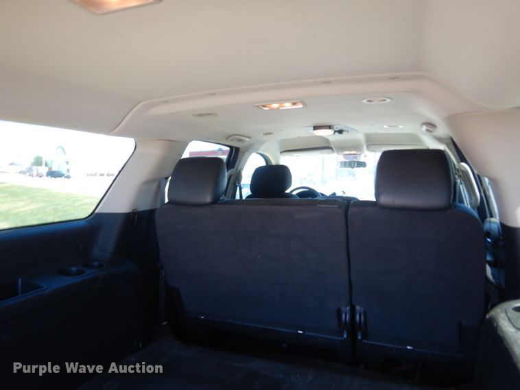 image for item DG5985 2013 Chevrolet Suburban K2500  SUV