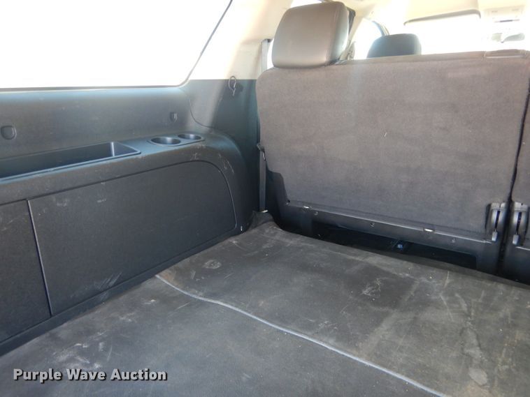 image for item DG5985 2013 Chevrolet Suburban K2500  SUV