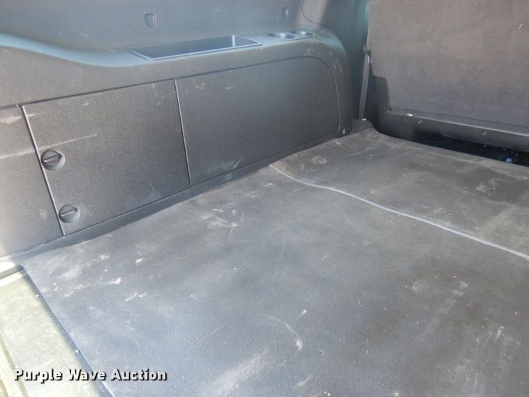 image for item DG5985 2013 Chevrolet Suburban K2500  SUV