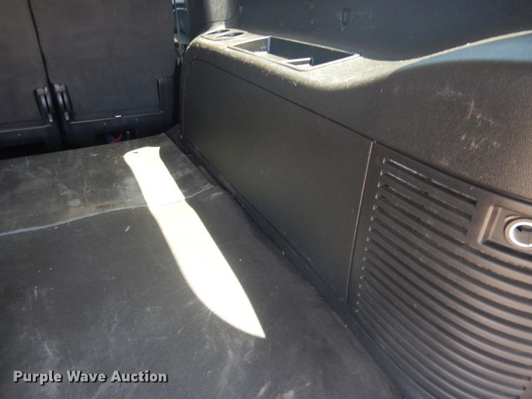image for item DG5985 2013 Chevrolet Suburban K2500  SUV