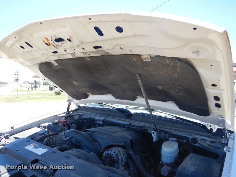 image for item DG5985 2013 Chevrolet Suburban K2500  SUV