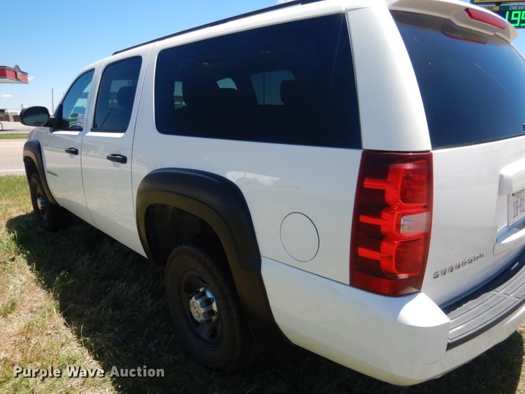 image for item DG5985 2013 Chevrolet Suburban K2500  SUV