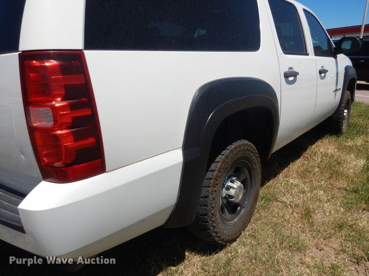 image for item DG5985 2013 Chevrolet Suburban K2500  SUV