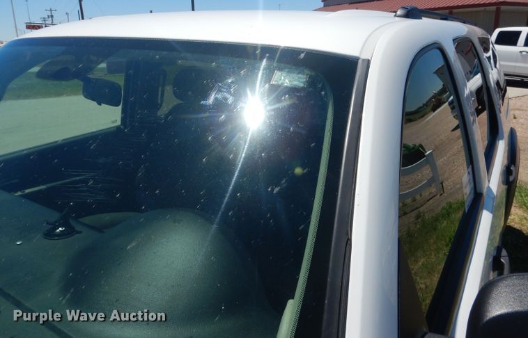 image for item DG5985 2013 Chevrolet Suburban K2500  SUV