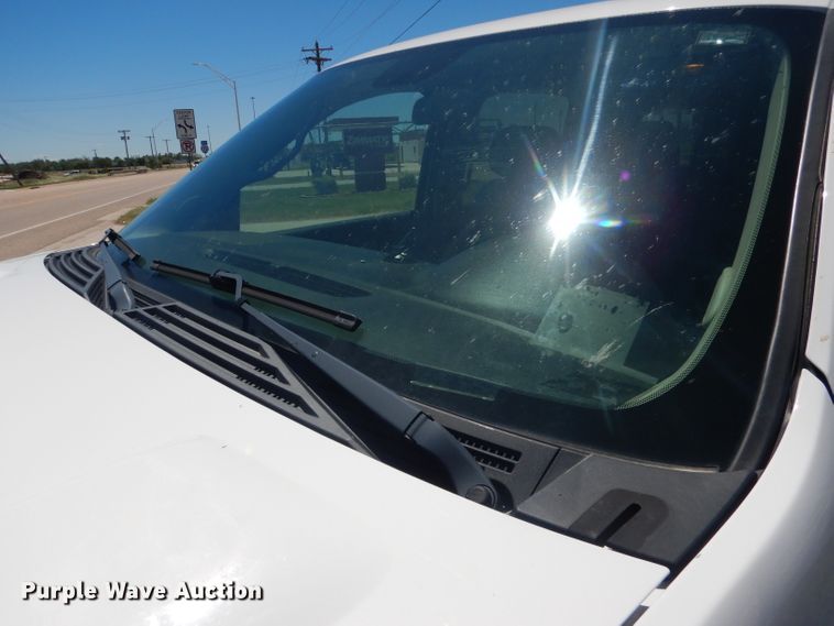 image for item DG5985 2013 Chevrolet Suburban K2500  SUV