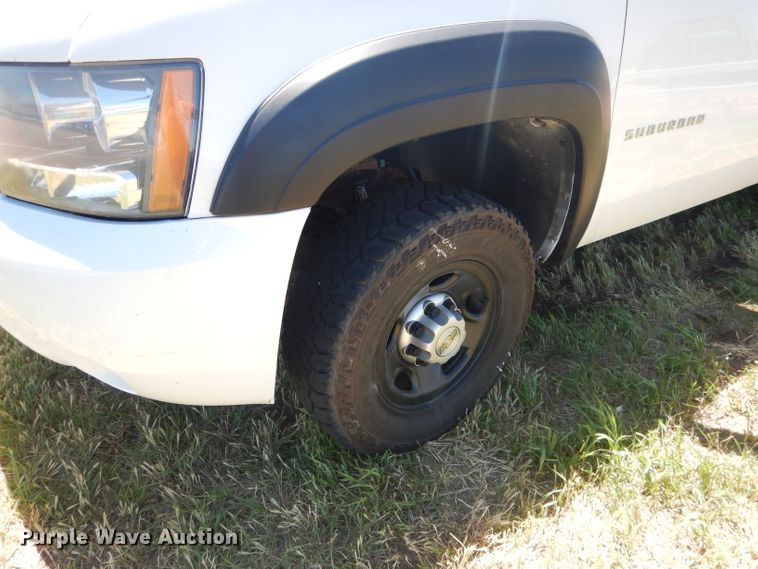 image for item DG5985 2013 Chevrolet Suburban K2500  SUV