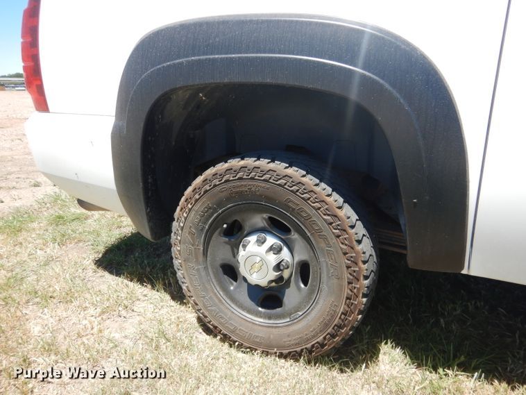 image for item DG5985 2013 Chevrolet Suburban K2500  SUV