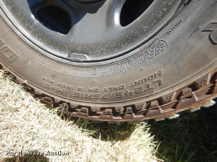 image for item DG5985 2013 Chevrolet Suburban K2500  SUV