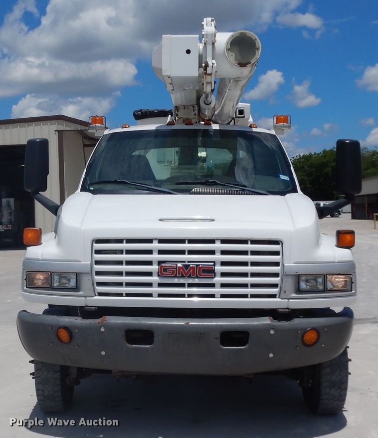 image for item DG6793 2007 GMC C5500  bucket truck