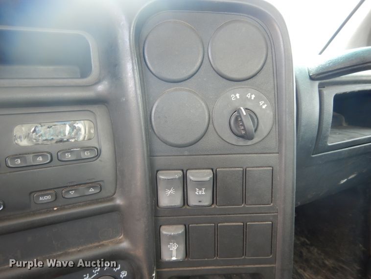 image for item DG6793 2007 GMC C5500  bucket truck