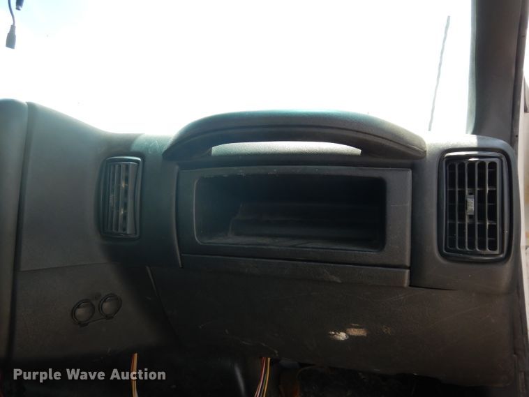 image for item DG6793 2007 GMC C5500  bucket truck