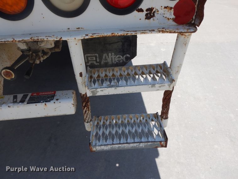 image for item DG6793 2007 GMC C5500  bucket truck