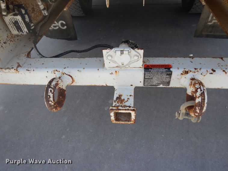 image for item DG6793 2007 GMC C5500  bucket truck