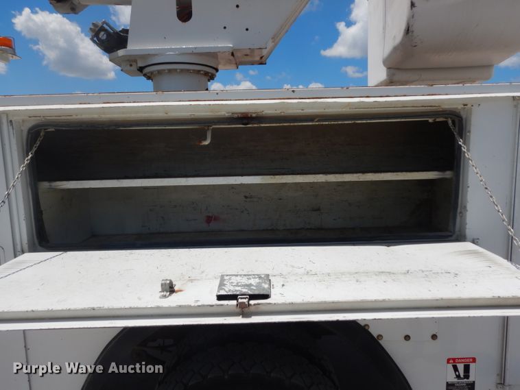 image for item DG6793 2007 GMC C5500  bucket truck