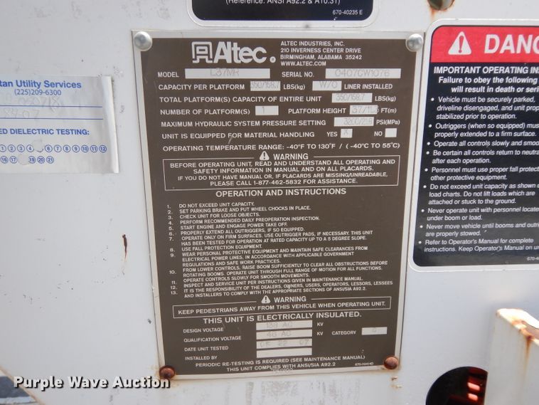 image for item DG6793 2007 GMC C5500  bucket truck