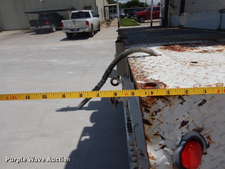 image for item DG6793 2007 GMC C5500  bucket truck