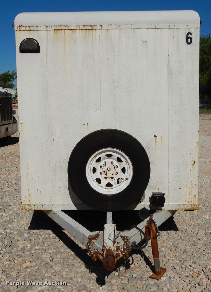 image for item DG7793 2004 Eagle Body enclosed cargo trailer