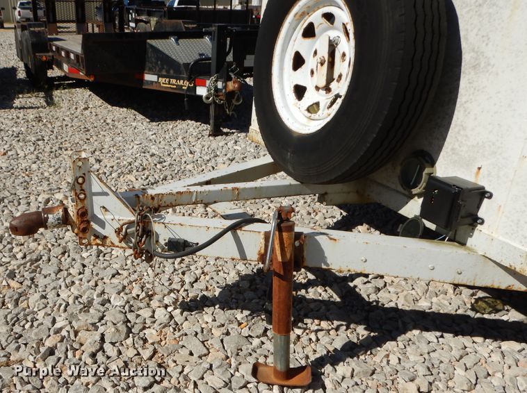 image for item DG7793 2004 Eagle Body enclosed cargo trailer