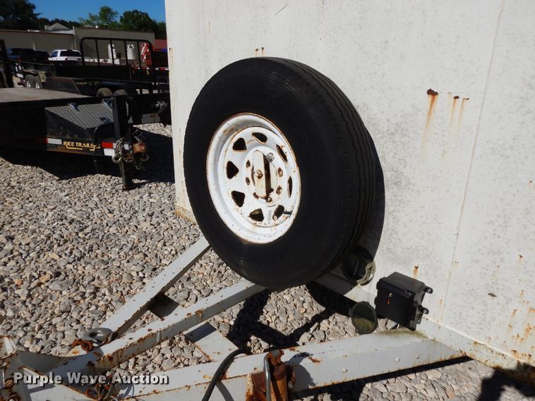 image for item DG7793 2004 Eagle Body enclosed cargo trailer