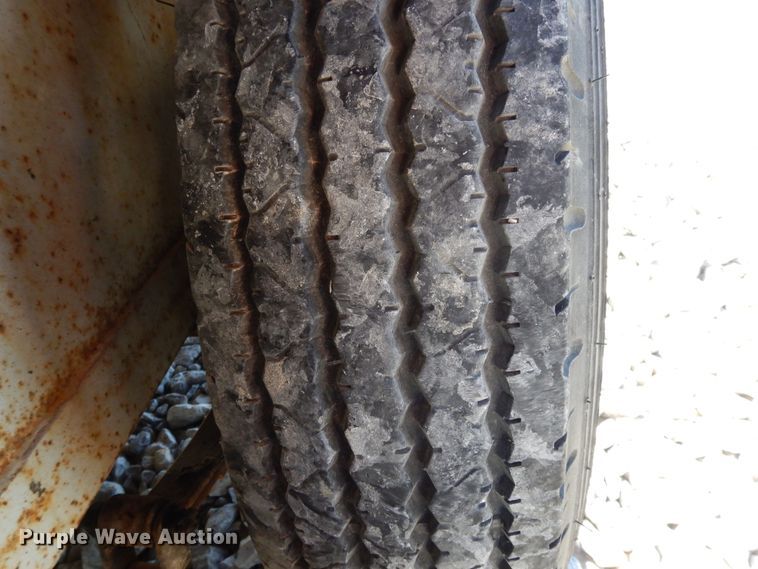 image for item DG7793 2004 Eagle Body enclosed cargo trailer