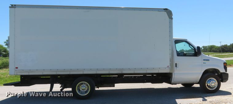 image for item DH1018 2012 Ford E350 Super Duty  box truck