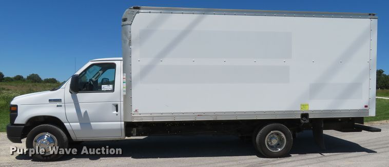 image for item DH1018 2012 Ford E350 Super Duty  box truck
