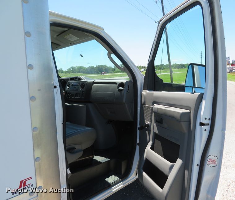 image for item DH1018 2012 Ford E350 Super Duty  box truck