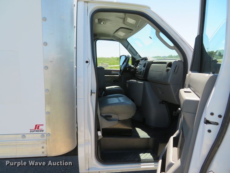 image for item DH1018 2012 Ford E350 Super Duty  box truck