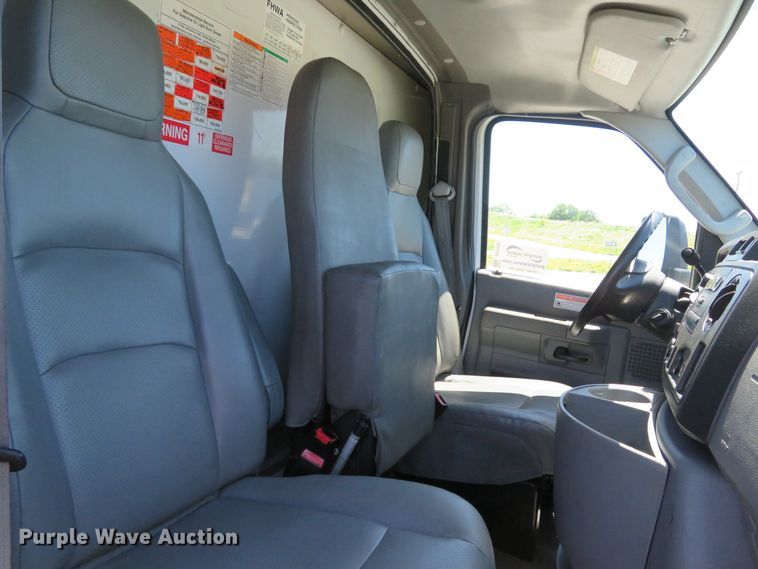 image for item DH1018 2012 Ford E350 Super Duty  box truck