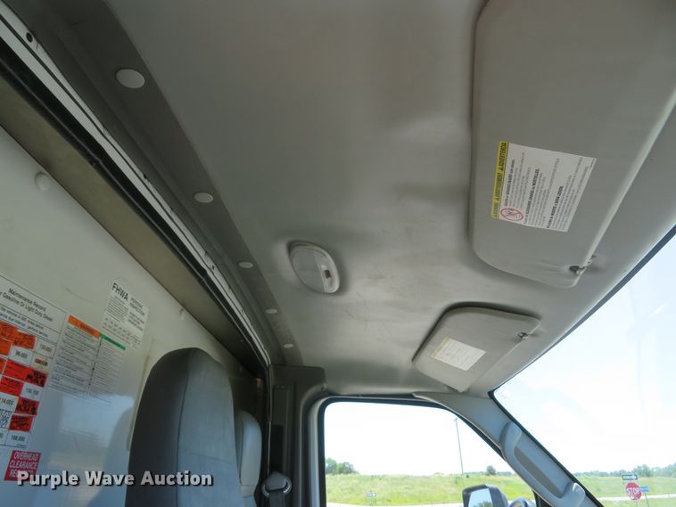 image for item DH1018 2012 Ford E350 Super Duty  box truck