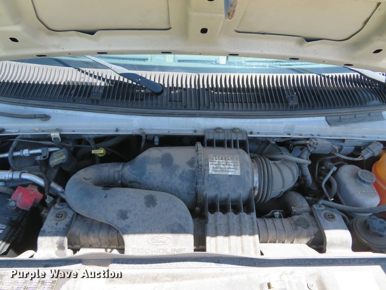 image for item DH1018 2012 Ford E350 Super Duty  box truck