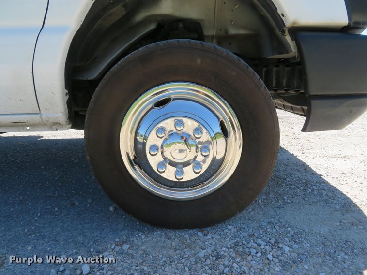 image for item DH1018 2012 Ford E350 Super Duty  box truck