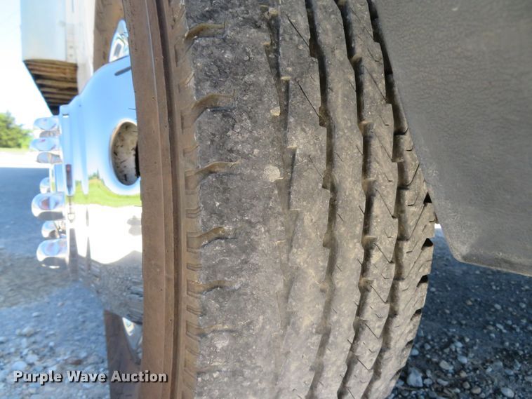 image for item DH1018 2012 Ford E350 Super Duty  box truck