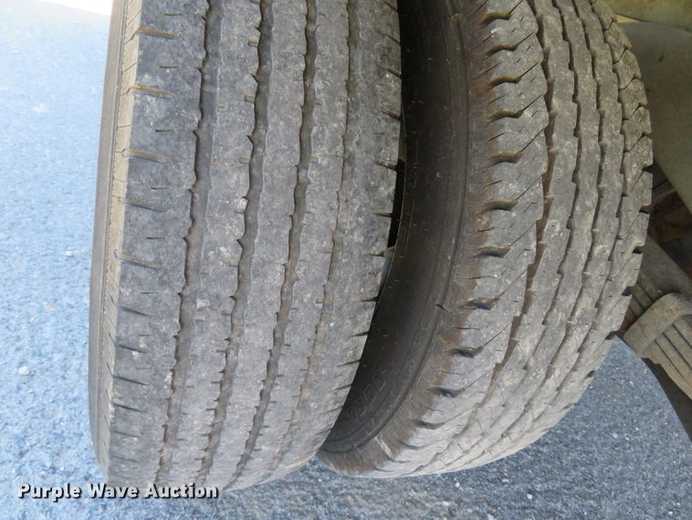 image for item DH1018 2012 Ford E350 Super Duty  box truck