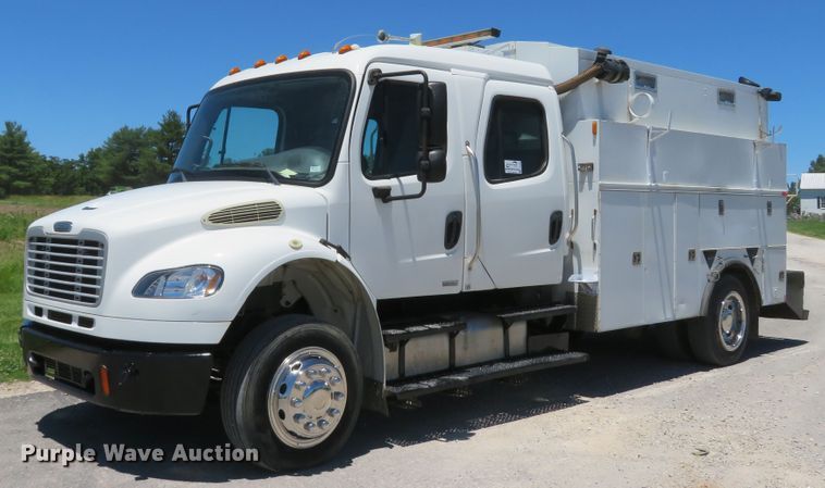 image for item DH1020 2009 Freightliner Business Class M2  service truck