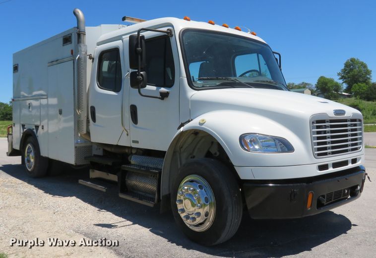 image for item DH1020 2009 Freightliner Business Class M2  service truck