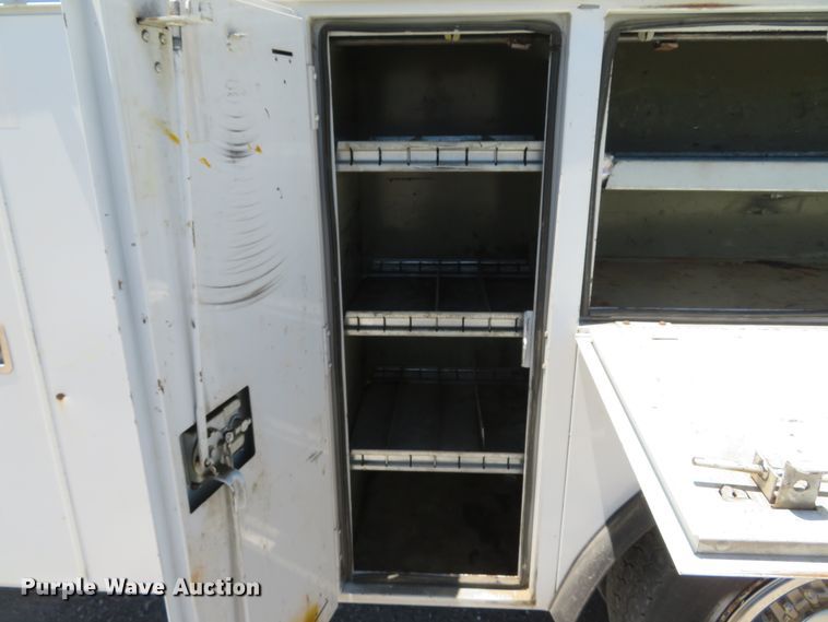 image for item DH1020 2009 Freightliner Business Class M2  service truck